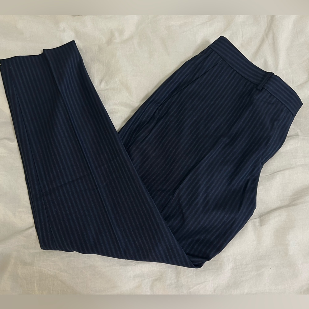 Theory work pants inseam 27 size 12 navy stripe